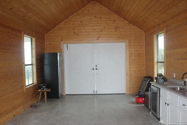 47 N Valley Vista, Concan, TX 78879