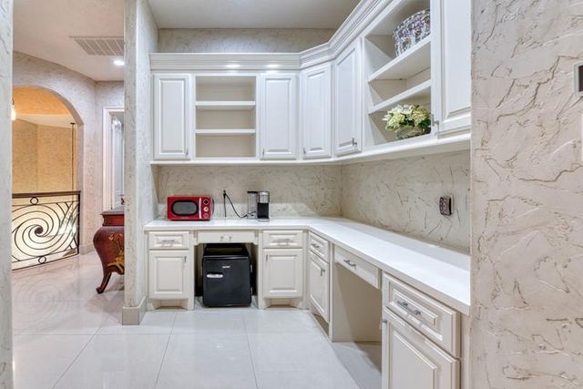 5703 Lakeshore Vista Drive, Richmond, TX 77469