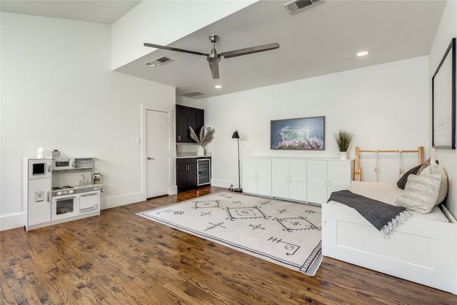 6932 Chantilly Court, Dallas, TX 75214