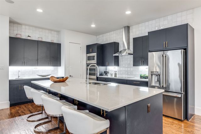 6932 Chantilly Court, Dallas, TX 75214