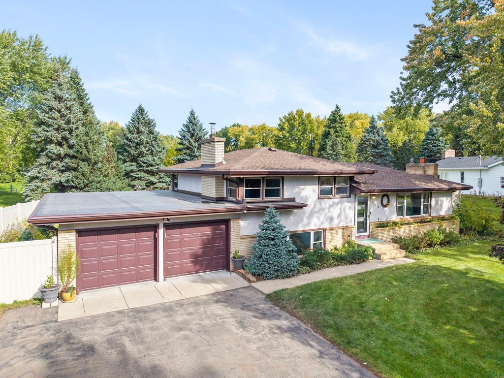 13404 Windyhill Road, Minnetonka, MN 55305 — exterior