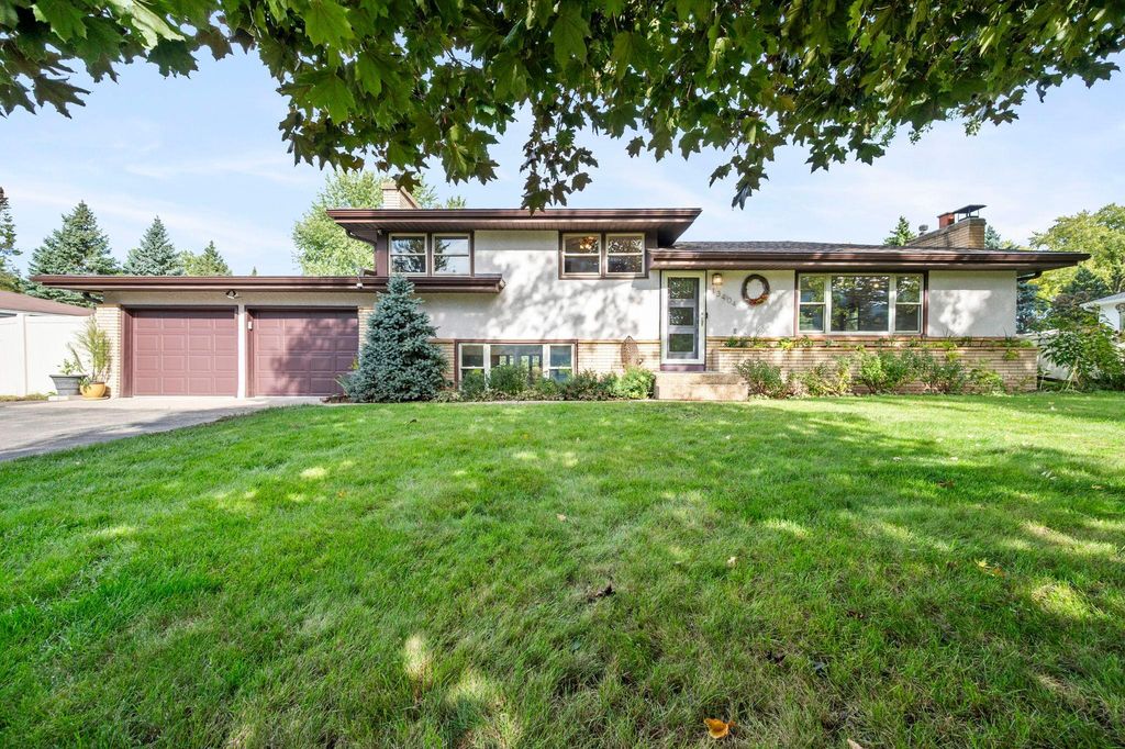 13404 Windyhill Road, Minnetonka, MN 55305 — photo 2