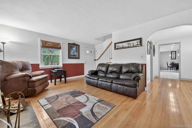 69 S Airmont Road, Airmont, NY 10901