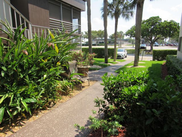 737 Normandy P, Delray Beach, FL 33484