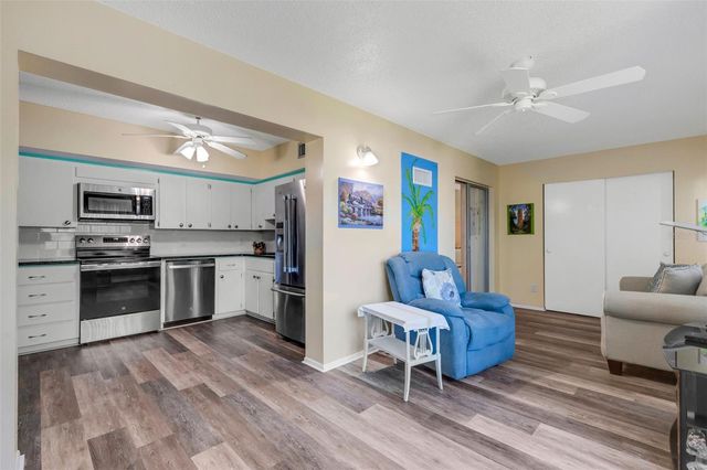 2401 ECUADORIAN WAY 57, Clearwater, FL 33763