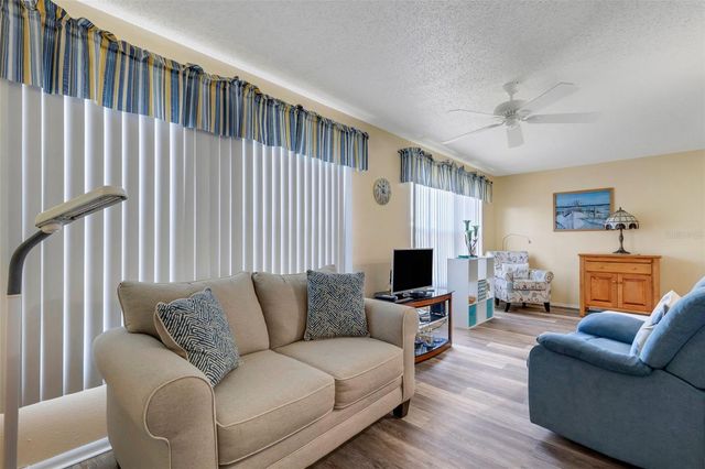 2401 ECUADORIAN WAY 57, Clearwater, FL 33763