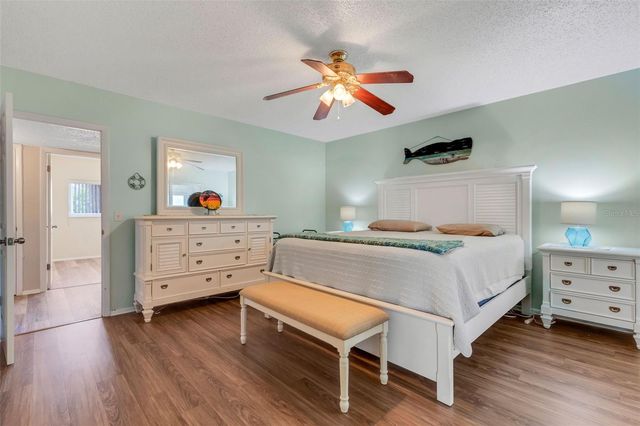 2401 ECUADORIAN WAY 57, Clearwater, FL 33763