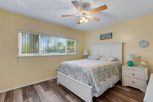 2401 ECUADORIAN WAY 57, Clearwater, FL 33763