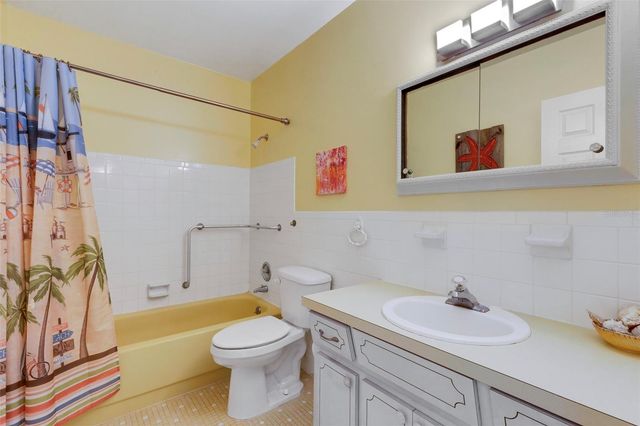2401 ECUADORIAN WAY 57, Clearwater, FL 33763