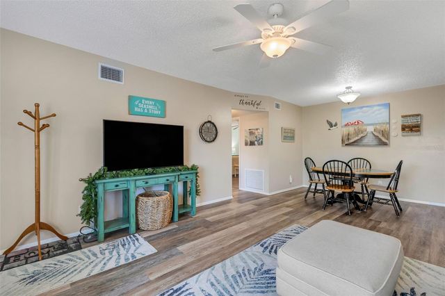 2401 ECUADORIAN WAY 57, Clearwater, FL 33763