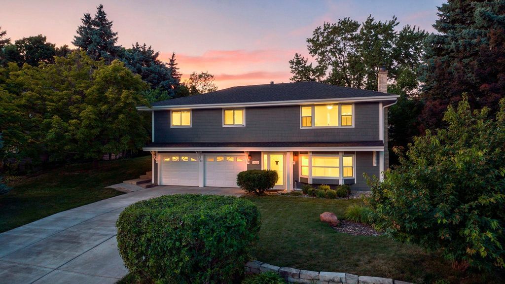 13000 James Avenue S, Burnsville, MN 55337 — exterior