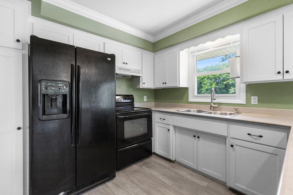 13000 James Avenue S, Burnsville, MN 55337 — photo 3