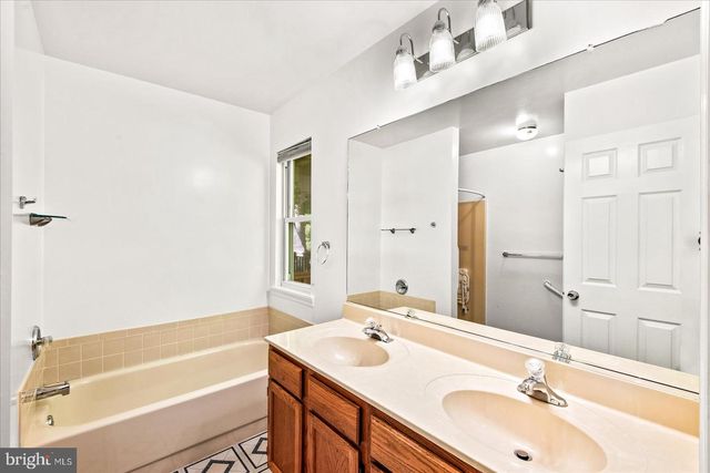130 GREEN ST, Locust Grove, VA 22508