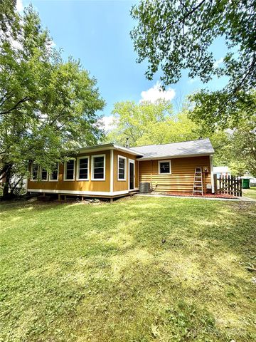 6832 Delta Lake Drive, Charlotte, NC 28215