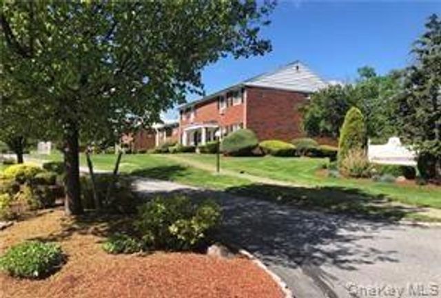 42 Manor Drive 42, Cornwall, NY 12518