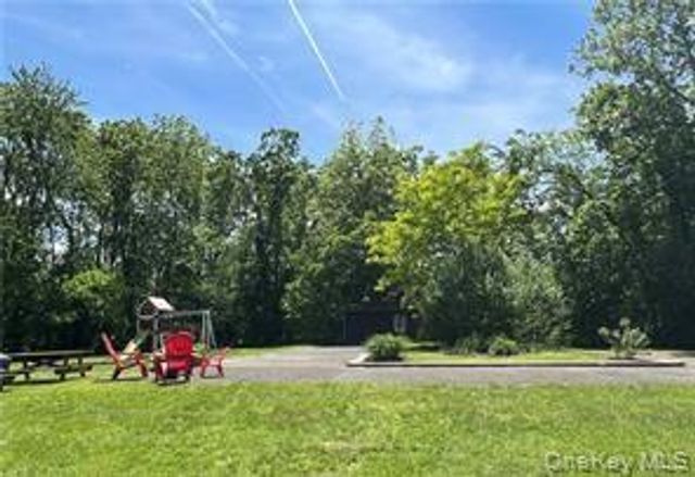 42 Manor Drive 42, Cornwall, NY 12518