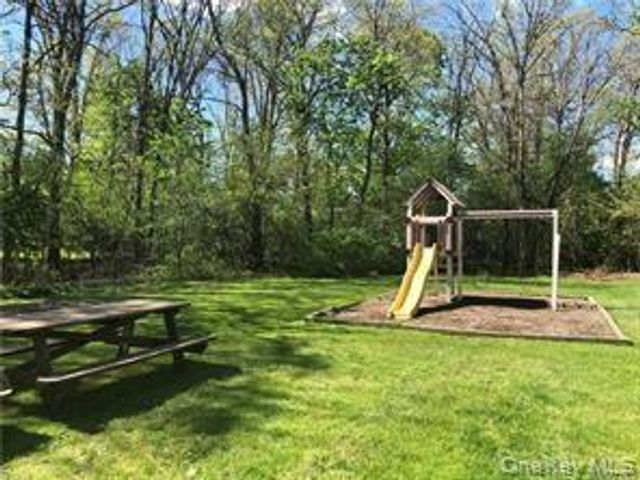 42 Manor Drive 42, Cornwall, NY 12518