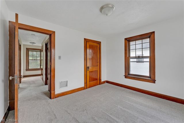 486 7th Street, Struthers, OH 44471