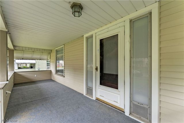 486 7th Street, Struthers, OH 44471