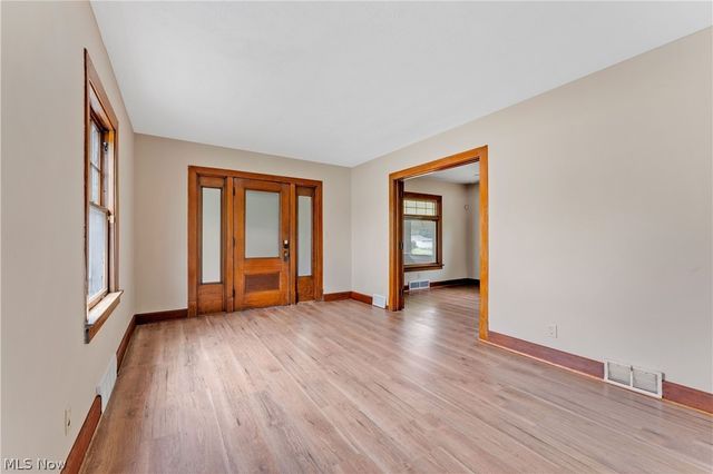 486 7th Street, Struthers, OH 44471