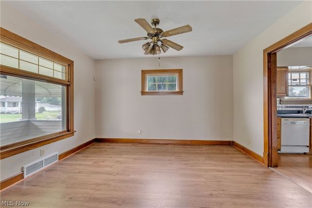 486 7th Street, Struthers, OH 44471