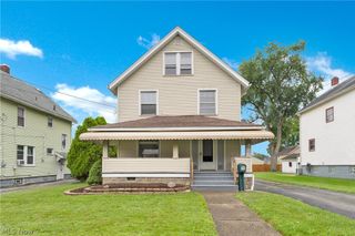 486 7th Street, Struthers, OH 44471