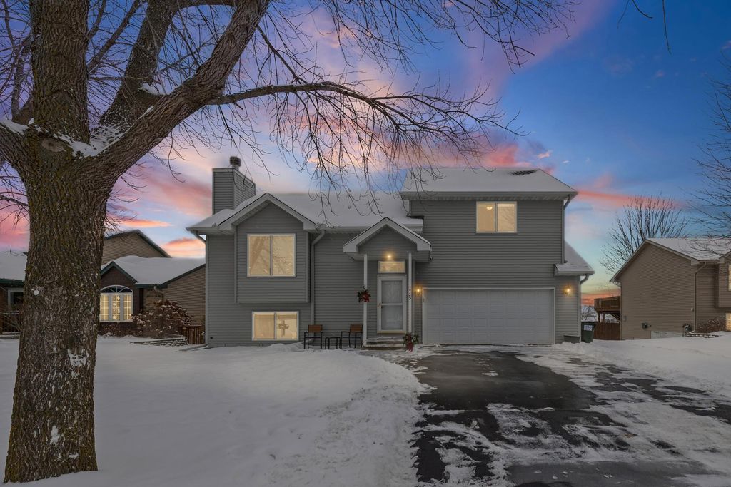 723 Florida Street SW, Lonsdale, MN 55046