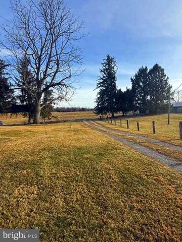 2152 RITNER HWY, Carlisle, PA 17015