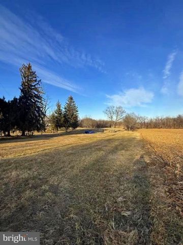 2152 RITNER HWY, Carlisle, PA 17015