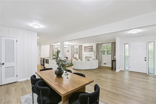 2436 Ovidia SW Circle, Atlanta, GA 30311