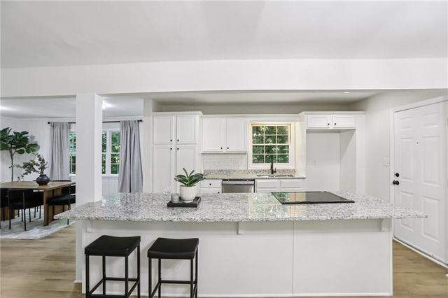 2436 Ovidia SW Circle, Atlanta, GA 30311