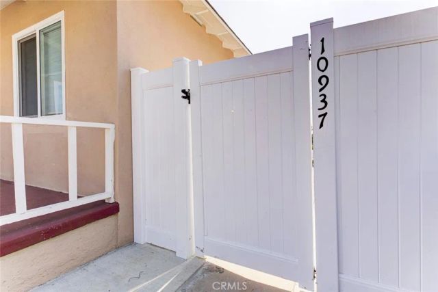 10935 Nassau Avenue, Sunland, CA 91040
