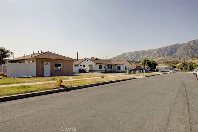 10935 Nassau Avenue, Sunland, CA 91040