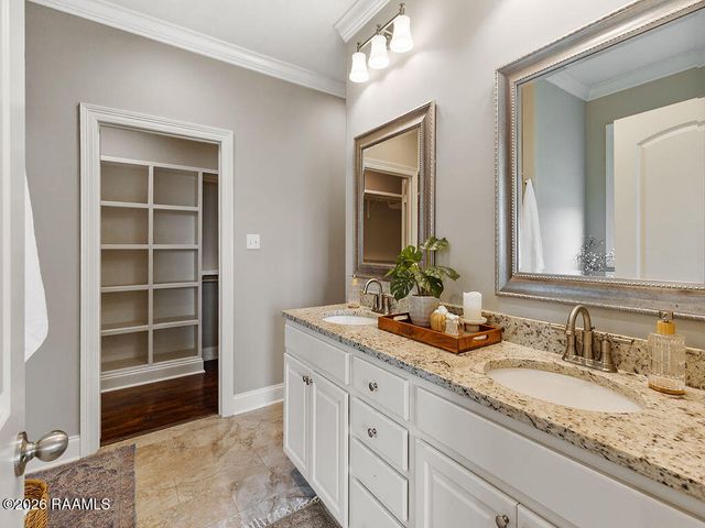 100 Spanish Oak Drive, Carencro, LA 70520