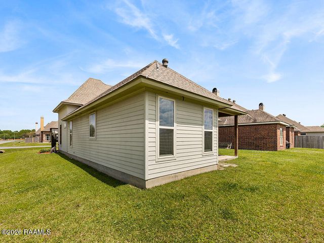 100 Spanish Oak Drive, Carencro, LA 70520