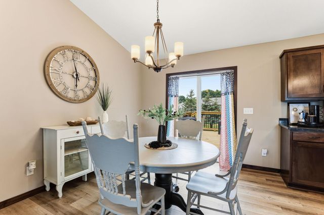 1522 35th Avenue SW, Cambridge, MN 55008