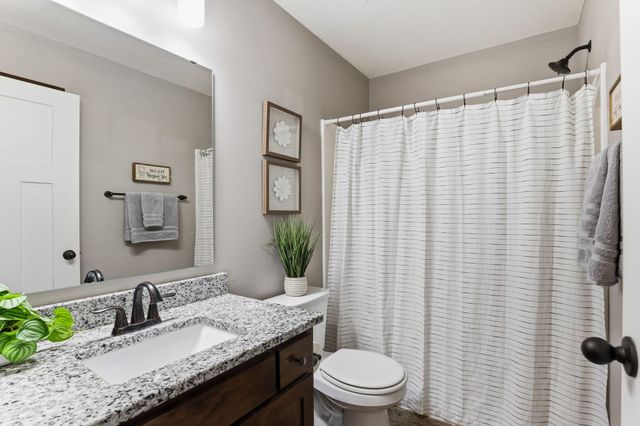 1522 35th Avenue SW, Cambridge, MN 55008
