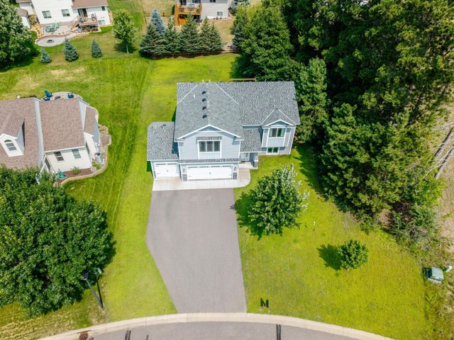 1522 35th Avenue SW, Cambridge, MN 55008