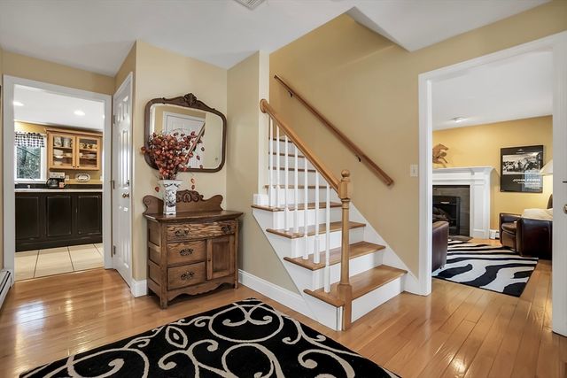 23 Fredric Lane, Mansfield, MA 02048