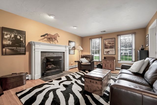 23 Fredric Lane, Mansfield, MA 02048
