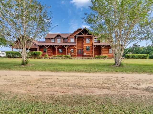 325 Forest Service 217 Road, Shepherd, TX 77371