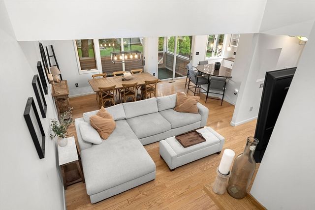 406 Pine Brook Dr 406, Peabody, MA 01960