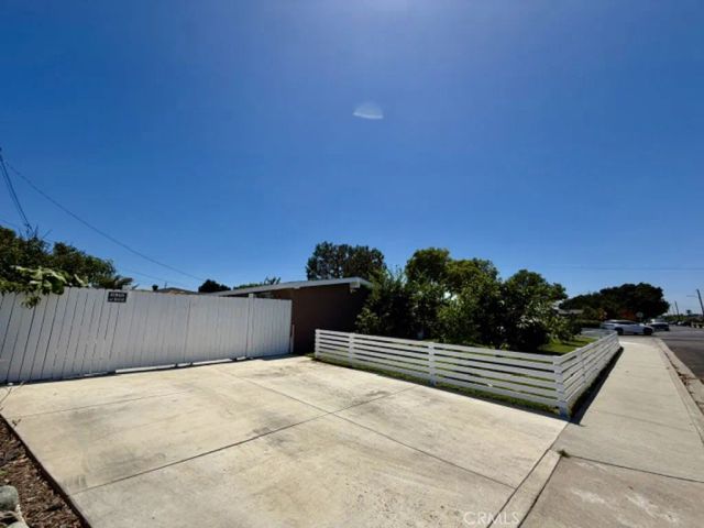 11892 Nearing, Anaheim, CA 92804