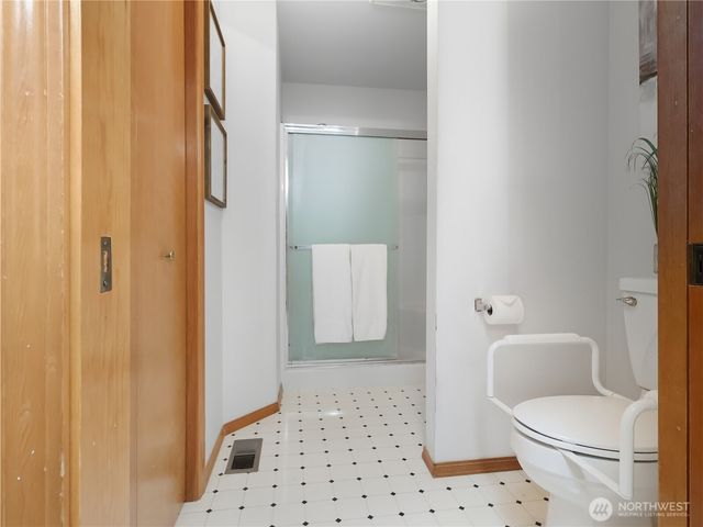 260 Dolphin Avenue NE, Ocean Shores, WA 98569