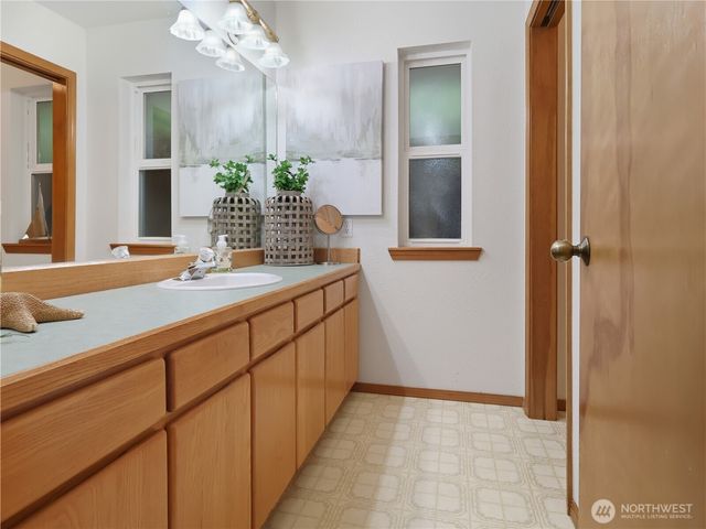 260 Dolphin Avenue NE, Ocean Shores, WA 98569