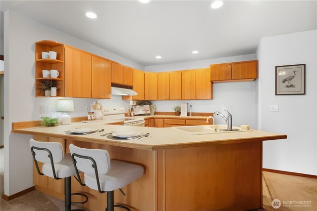 260 Dolphin Avenue NE, Ocean Shores, WA 98569