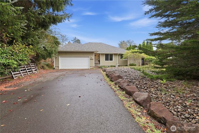 260 Dolphin Avenue NE, Ocean Shores, WA 98569