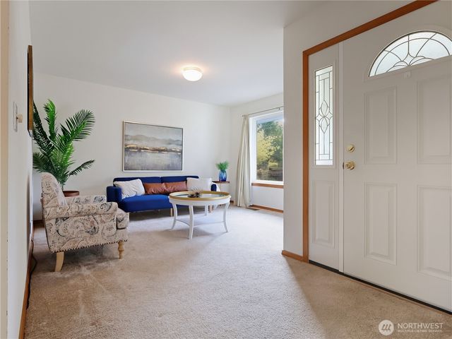 260 Dolphin Avenue NE, Ocean Shores, WA 98569