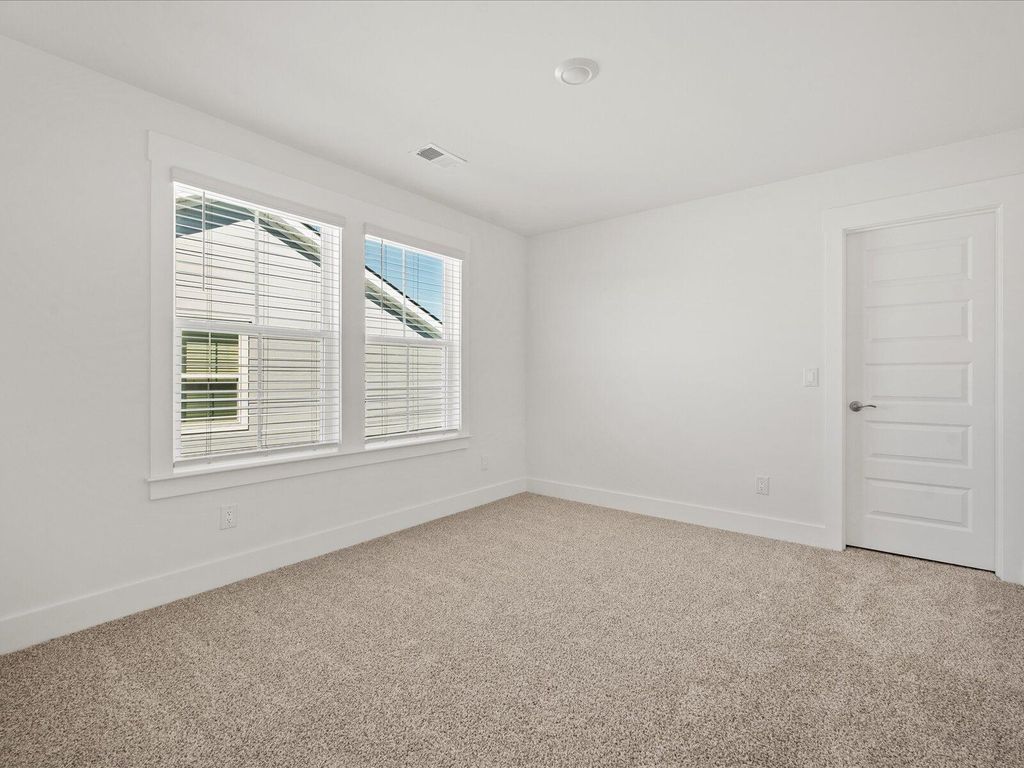 Image 29 of property listing at 353 Calm Water Way, Summerville, SC 29486