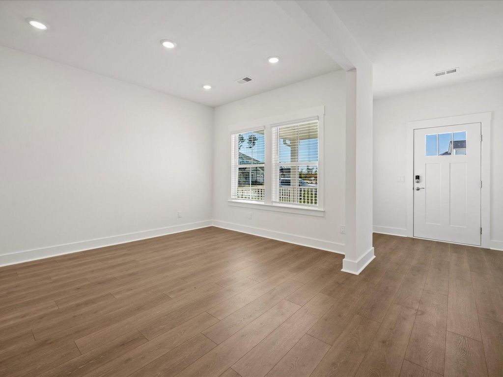 Image 3 of property listing at 353 Calm Water Way, Summerville, SC 29486